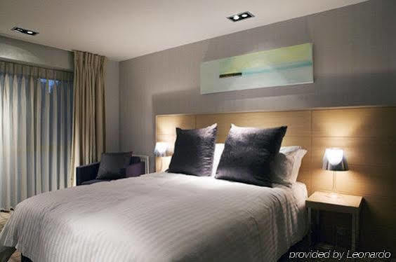 Beales Hotel Hatfield  Exterior photo